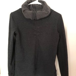 Lululemon Womens Sweater Gray Size 6